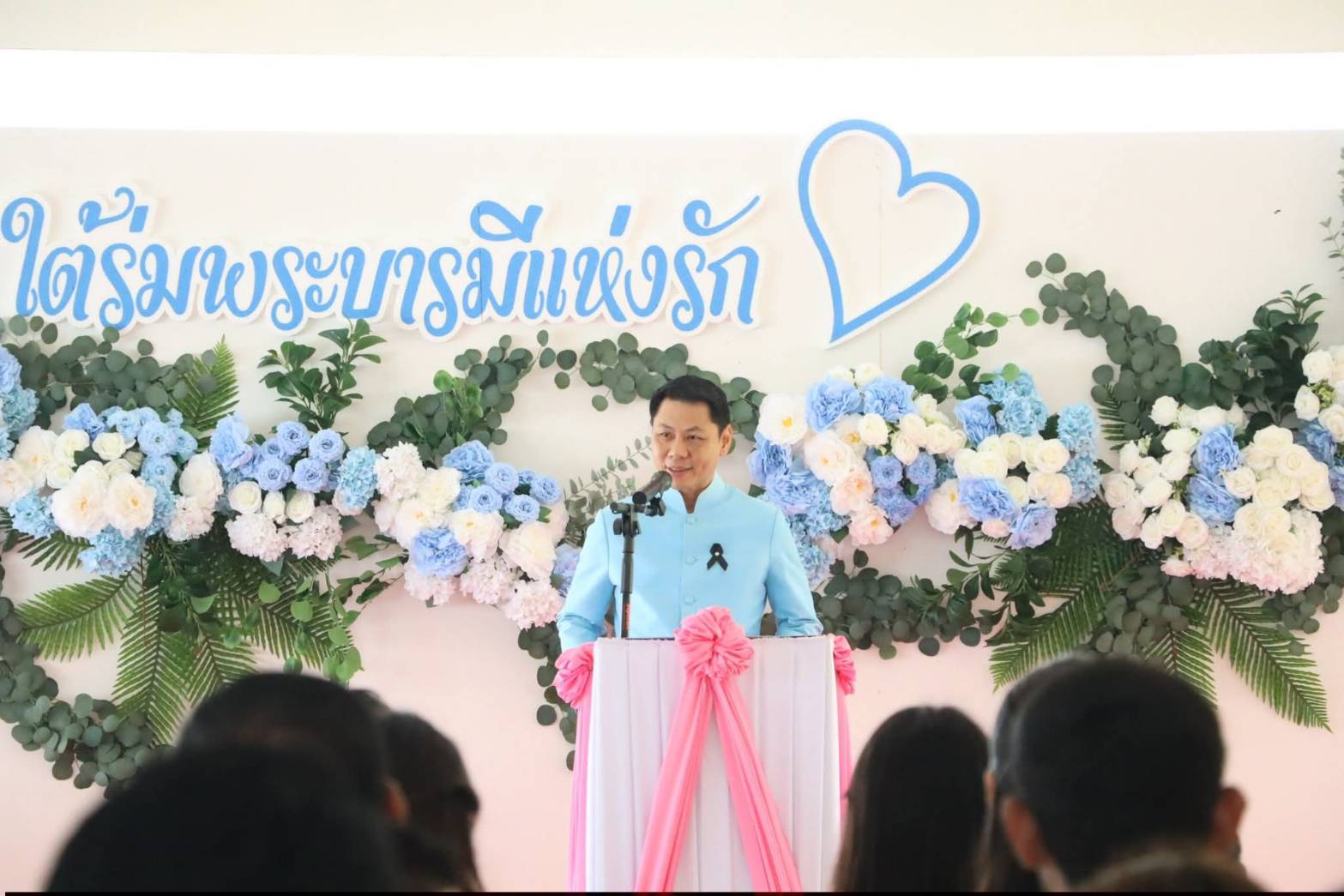 title - ศพส. จัดงาน “รักแห่งศิลป์ รักแห่งแผ่นดิน” เพื่อน้อมรำลึกในพระมหากรุณาธิคุณของสมเด็จพระนางเจ้าสิริกิติ์ พระบรมราชินีนาถ พระบรมราชชนนีพันปีหลวง ณ ศูนย์ส่งเสริมและพัฒนาอาชีพเสริมนอกภาคการเกษตร (ศูนย์ศิลปาชีพบางไทรฯ เดิม)